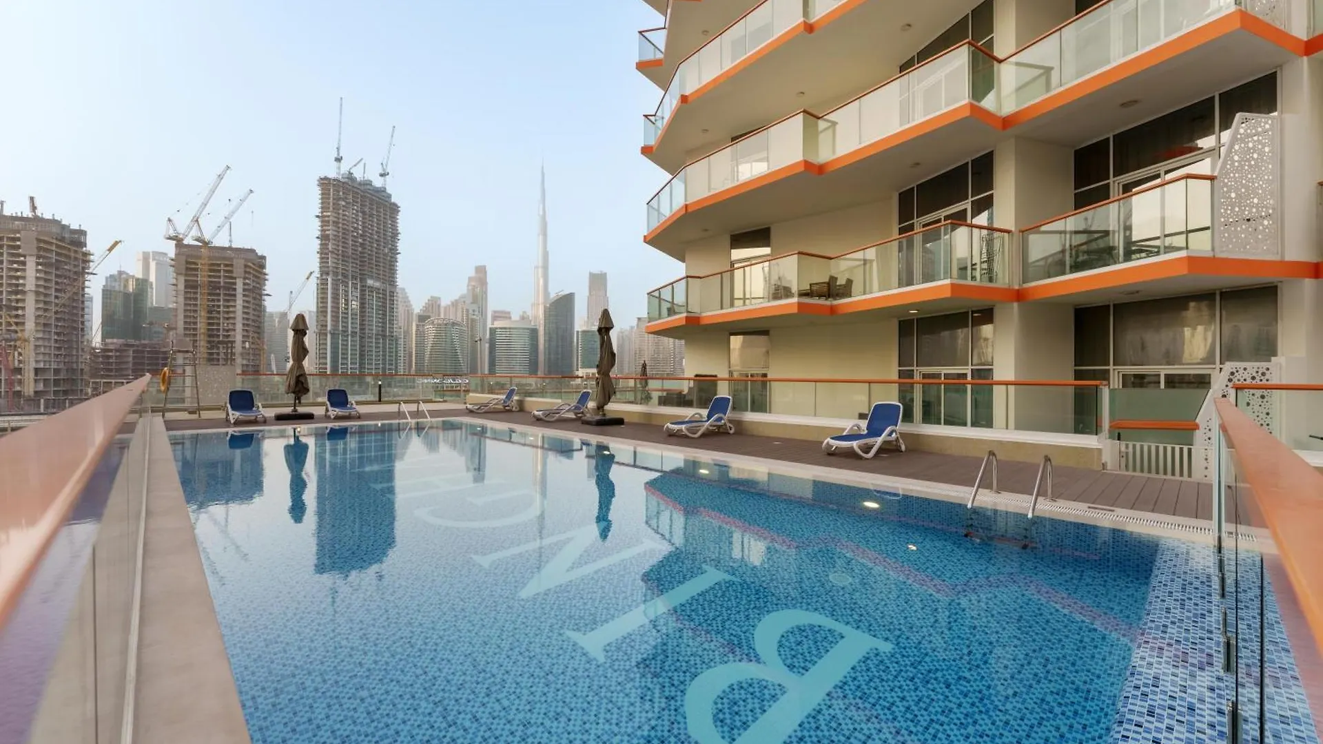 Apartment In Business Bay With Stunning Views Of Burj Khalifa & Canal Dubai